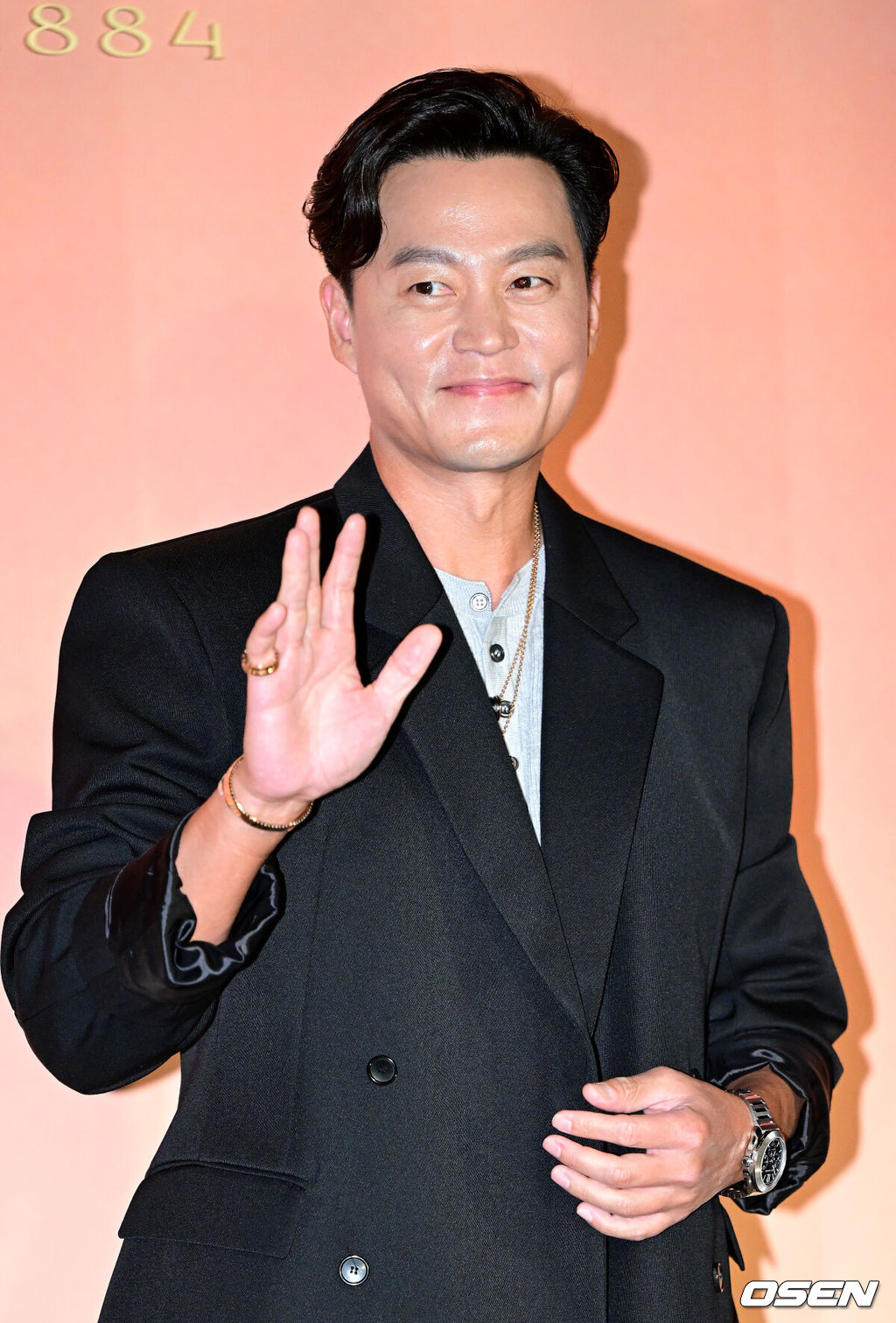 <b>이서진</b>, 뉴욕대 출신 짐꾼 되더니..이번엔 '수발 장인' 매니저 됐다 ('비...