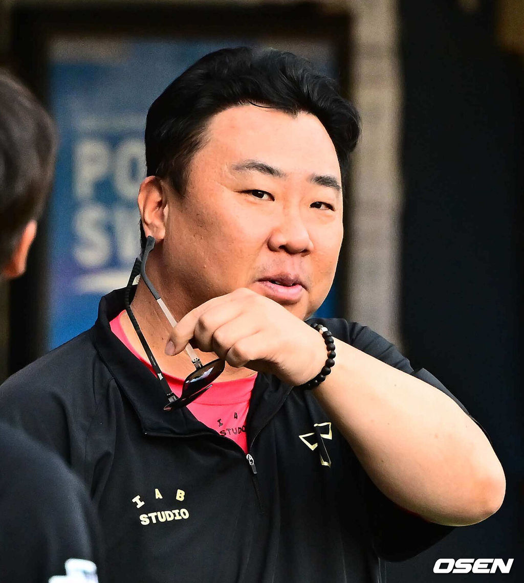 연장 11회 혈투→6연패 탈출, <b>이범호</b> 감독 “김호령이 공수에서 정말 좋...