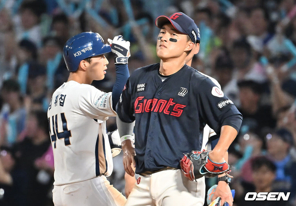 ‘3위 포기 못해’ 롯데 선발 라인업 공개! 50억 <b>노진혁 2군행</b>+김민성 5...