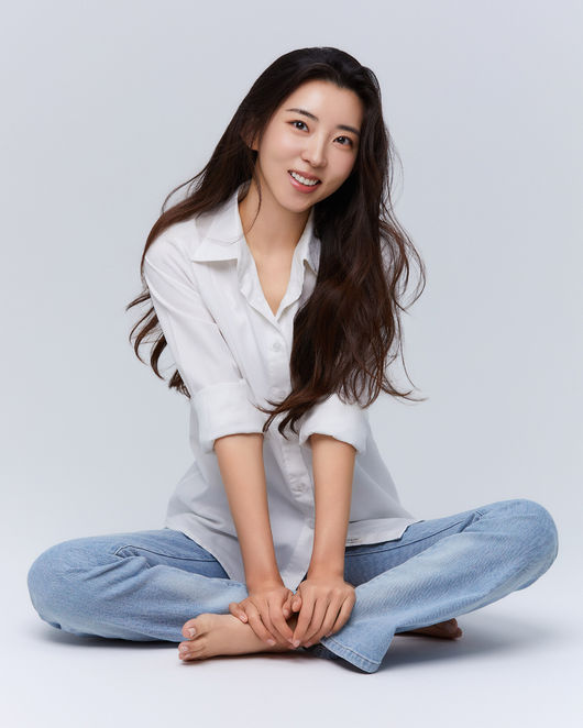 포미닛 출신 <b>권소현</b>, <b>큐브엔터</b>와 다시 손 잡았다.."막내에서 배우로" [공...