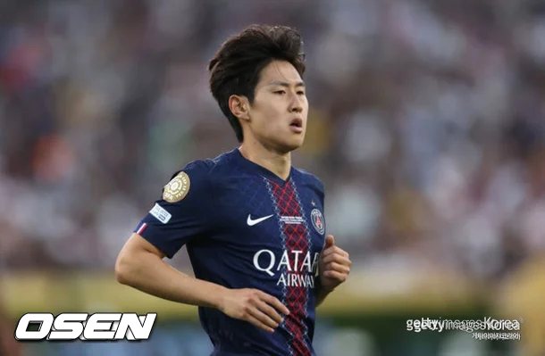 'BBC급 충격보도' <b>PSG</b>, <b>이강인</b> 앞길 또 막나... 강제 <b>잔류</b>→"기회는 LEE 아...