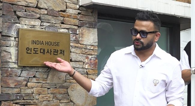 '28일 결혼' 럭키, <b>인도 대사관저</b> 최초 공개 "연회장 모임 많아" ('홈즈'...