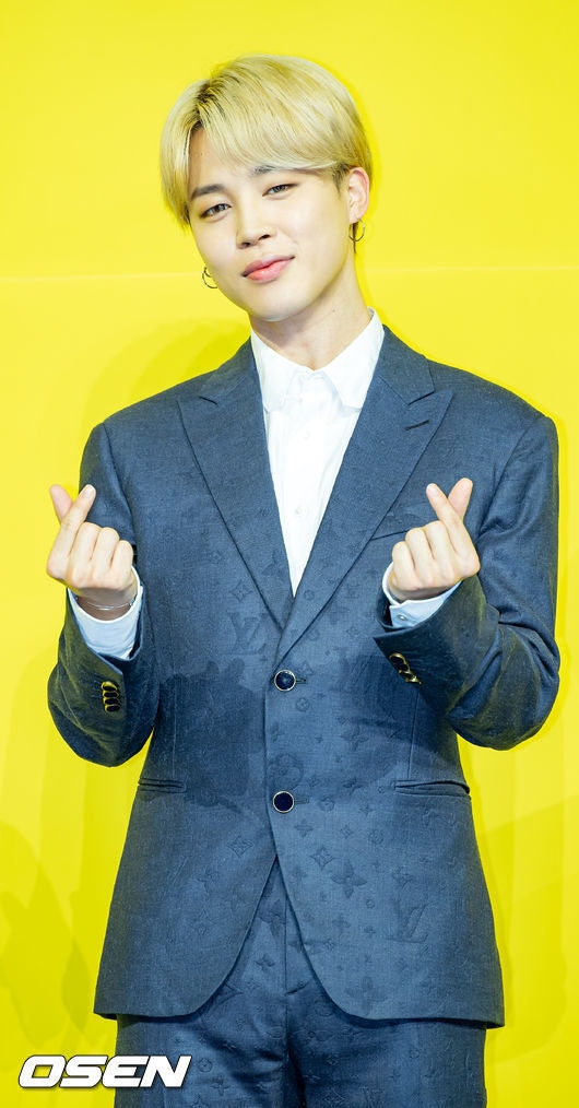 BTS <b>지민</b>, 전북교육청에 <b>장학금</b> 1억 <b>기부</b>..6년째 꾸준한 선행