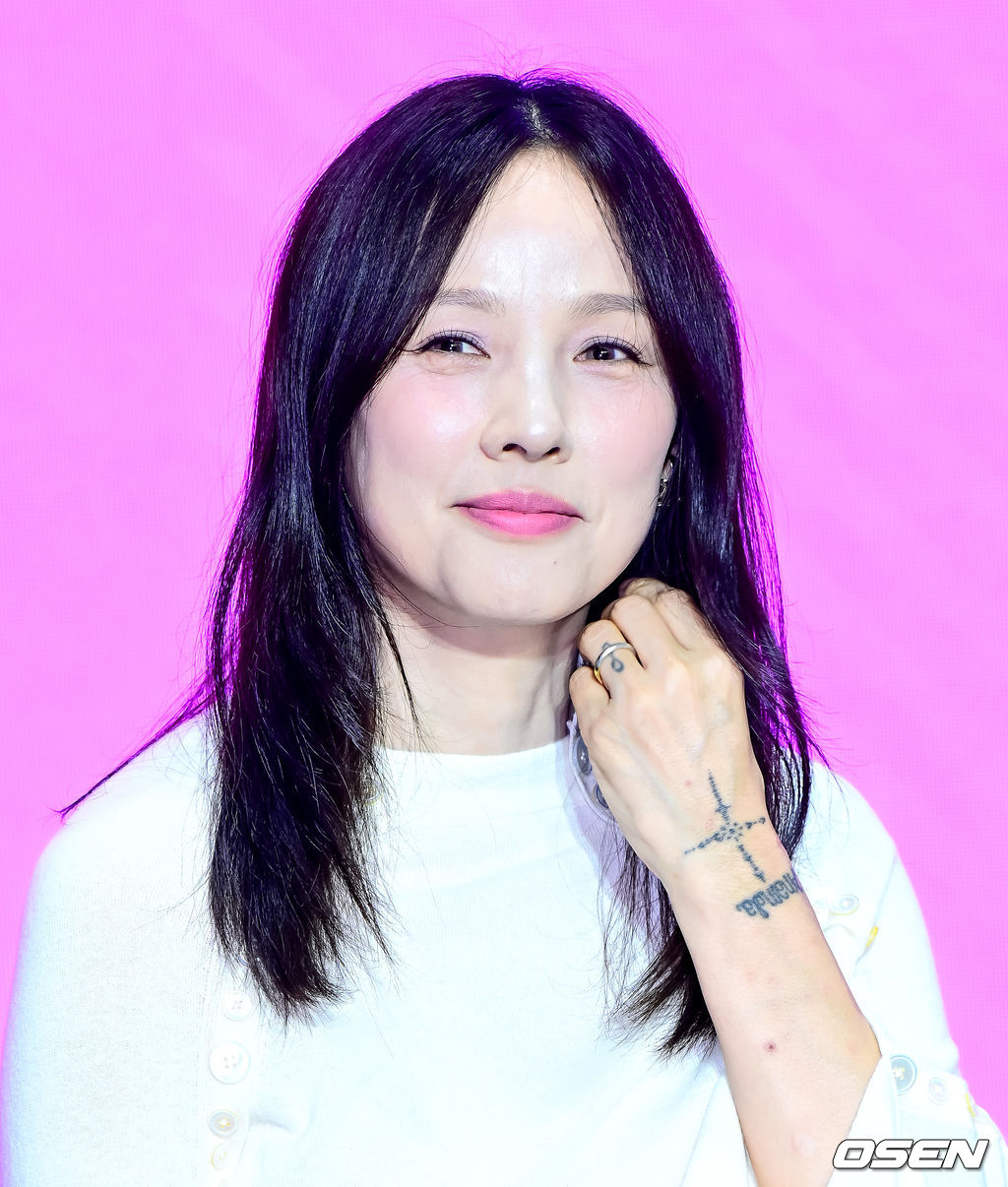 [사진]<b>이효리</b>, '<b>저스트 메이크업</b>' MC