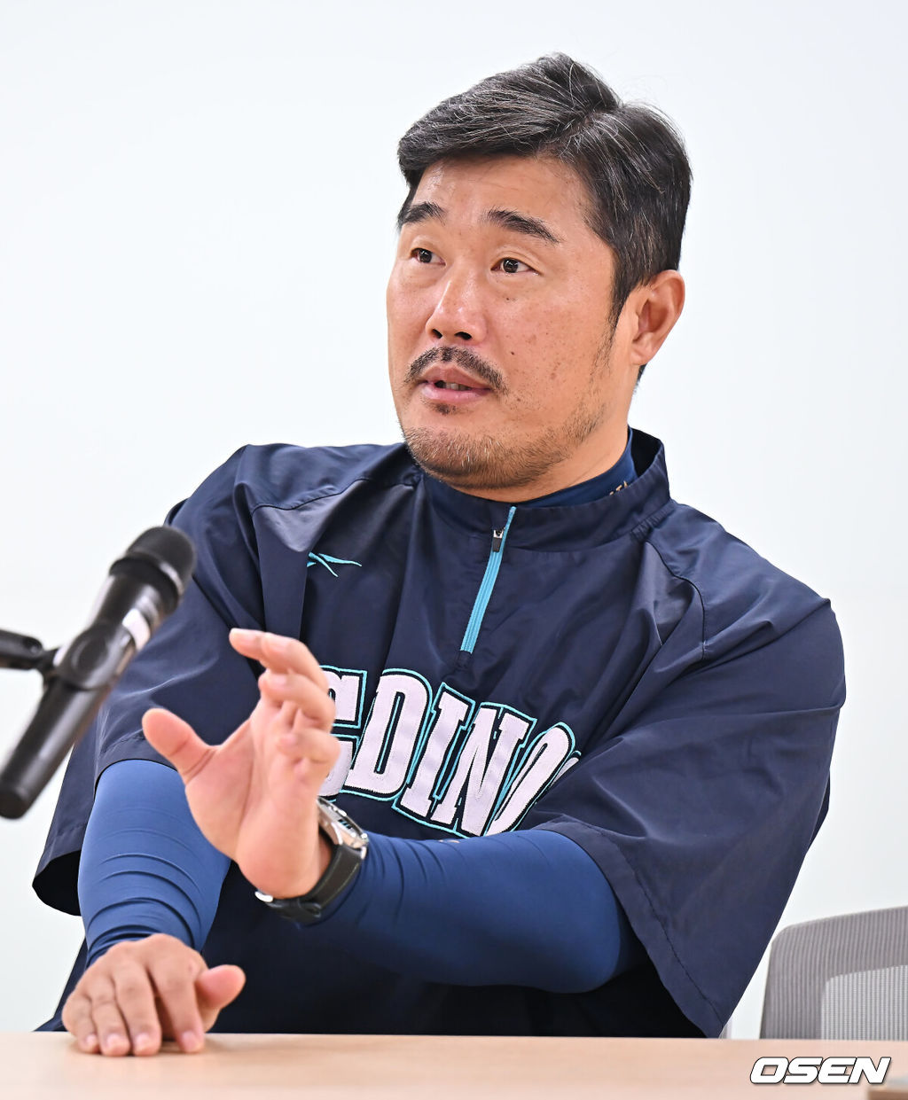 '<b>김형준</b>은 <b>골절</b>-불펜진은 근육통' 만신창이에도 10연승 투혼, 경기 전에...