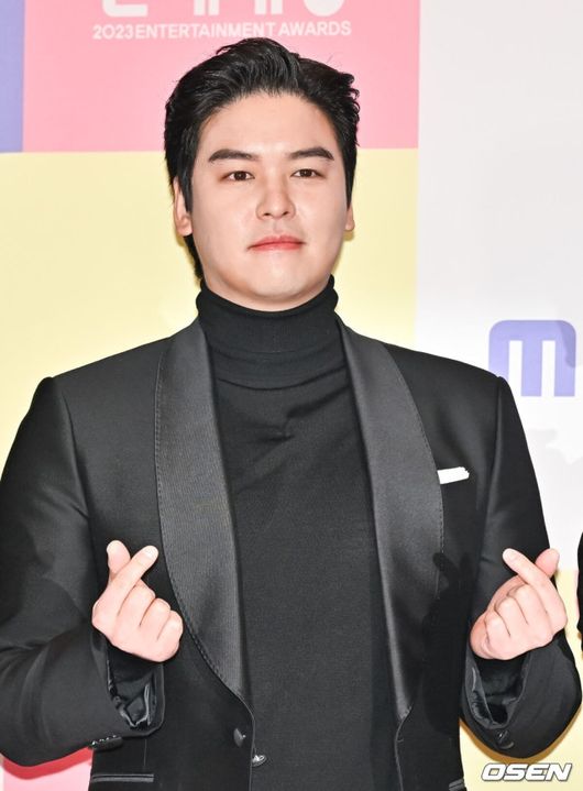 <b>이장우</b>, <b>카레집</b> 혹평·<b>폐업</b> 직접 <b>사과</b> "잘못 인정..반성하고 죄송" [핫피...