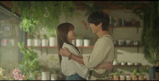 <b>송중기</b><b>천우희</b>, '시한부' 이겨내고 재회..완벽한 <b>해피엔딩</b>('마이 유스...