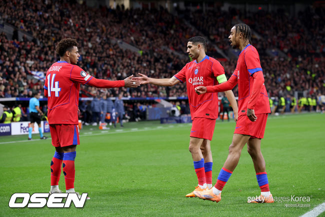 '<b>이강인</b> 교체 출전' <b>PSG</b>, <b>레버쿠젠</b>에 7-2 대승...'두에 멀티골'+'뎀벨레 ...