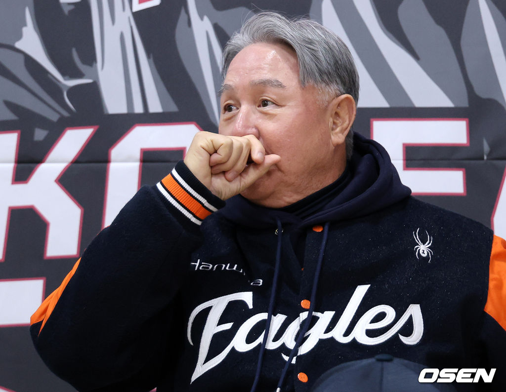 [사진]<b>김경문 감독</b>,'<b>우승</b> 도전'