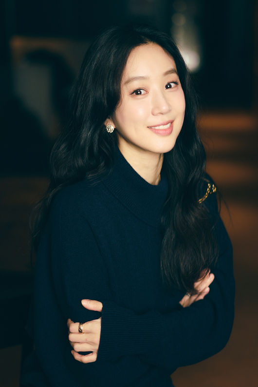 정려원 "'신인감독 <b>김연경</b>' 보면서 오열..절친 <b>응원</b>하려고 챙겨봐" [인터...