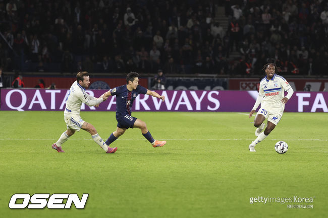 PSG, <b>이강인</b> 없이 무색무취… 멘데스 선제골도 지켜내지 못했다