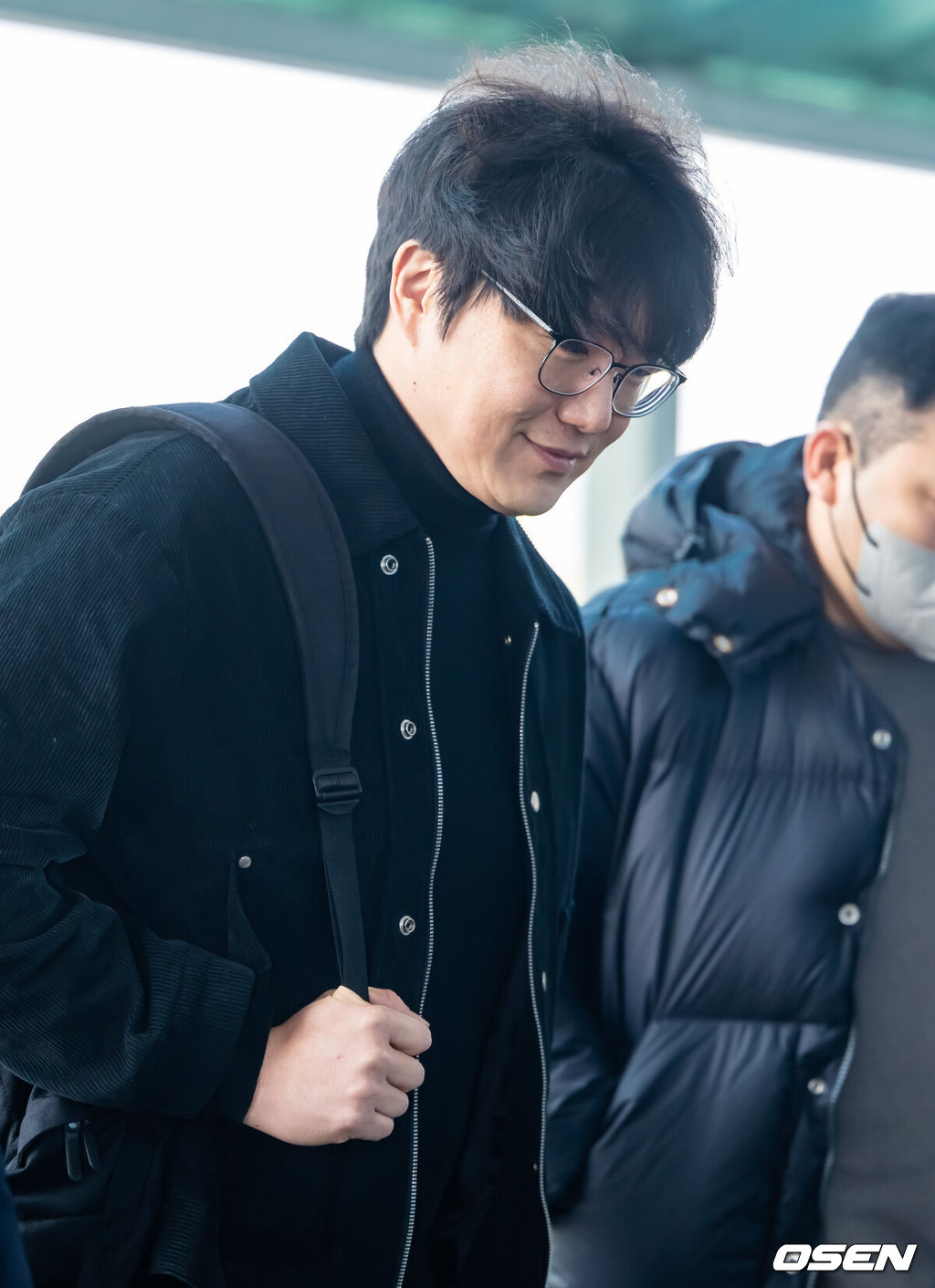 <b>성시경</b>, '20년 <b>매니저</b> 배신' 피해 <b>논란</b> 후 오늘(9일) 첫 무대 선다 [핫피...