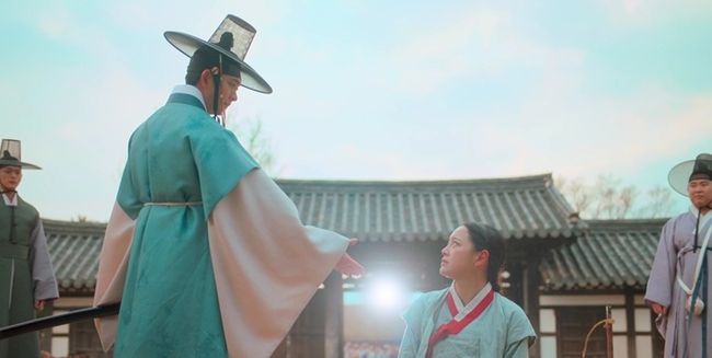 <b>강태오</b> “가자, <b>국밥</b> 먹으러” <b>김세정</b>만을 위한 특별 암행어사 ('이강달...