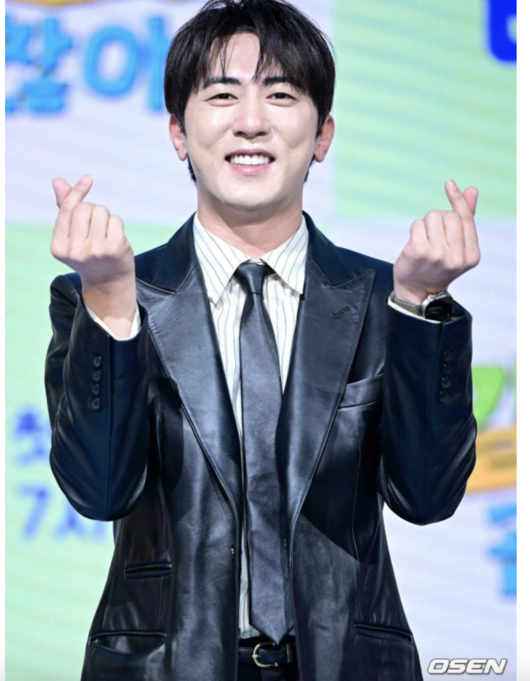 '억대' 수익 진짜? 명품착장 <b>김원훈</b>, 母에 '<b>고급차</b>'도 FLEX ('짠한형')