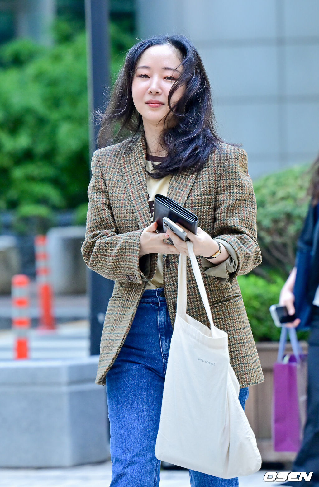 <b>민희진</b> “ <b>뉴진스</b>, <b>이용</b>되어서는 안 된다..처음부터 다섯으로 설계” [...