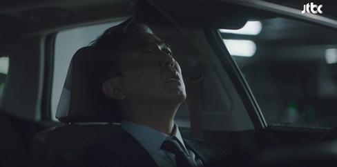 '<b>김부장</b> 이야기' <b>류승룡</b>, 25년 대기업 인생 종료 [종합]