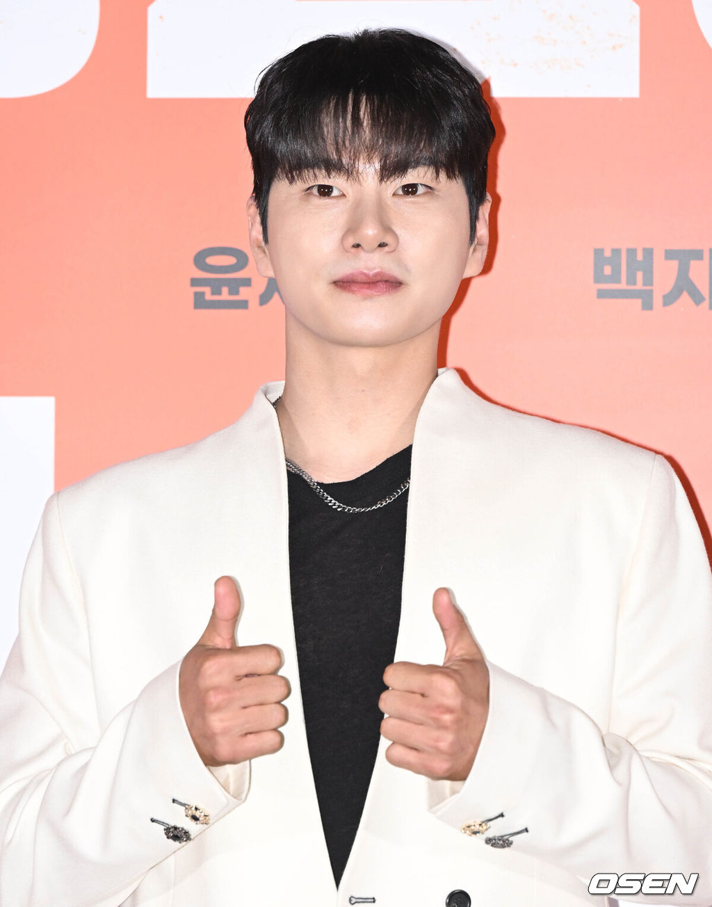 [단독] "10억 요구할까? <b>이이경</b> 사생활 폭로자, 사전모의 정황 포착.."법...