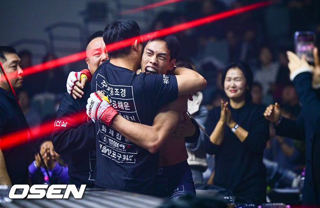 <b>윤태영</b>, 'UFC <b>챔피언</b>' 페레이라 꺾은 브라질 파이터 잡고 '웰터급 초대 ...