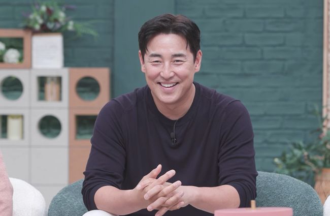 ‘52세’ <b>김성수</b> 미혼 의심 받았다 “돌싱 숨기고 있는 건 아닌지?”(‘...