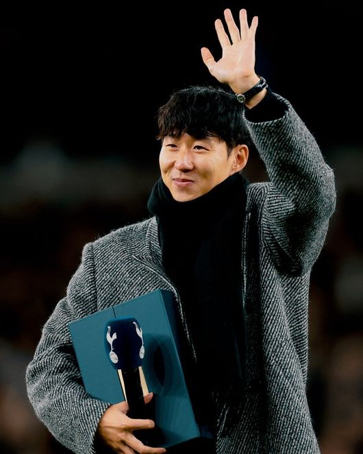 "쏘니는 내 큰형! 빅 레전드!" 딱 반년 함께했는데? <b>손흥민</b>, 아직도 토트...
