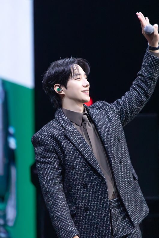 <b>이준호</b>, 日 뒤흔든 '<b>태풍상사</b>' 팬 투어 포문...'캐셔로'까지 기대감 '붐...