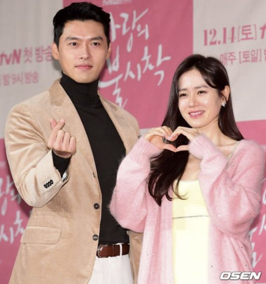 부모DNA 몰빵.. <b>손예진</b>→<b>현빈</b>도 난리 난 '<b>아들 비주얼</b>' 언급 "너무 예뻐...