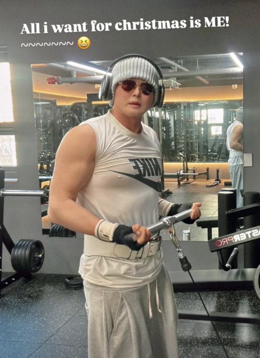 황재근, 운동 열정 넘치는 모습