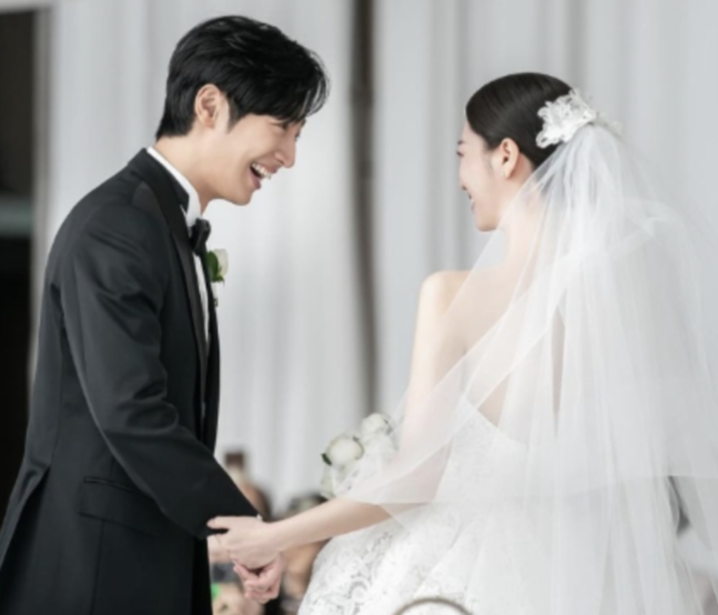 이상엽, 결혼 10개월 만에 밝힌 ♥아내 정체…"주식 거래 제한 직종" ('홈즈')[순간포착]