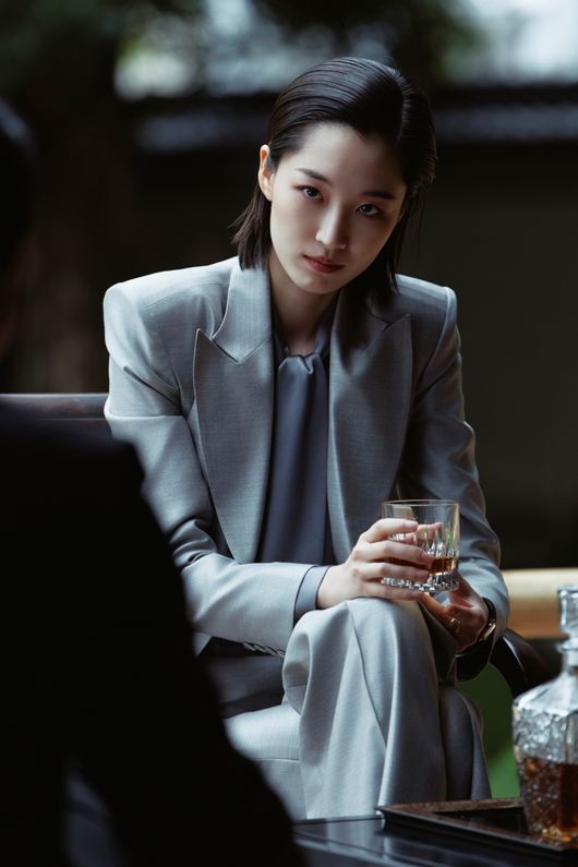'<b>메이드 인 코리아</b>' 원지안, '경도' 박서준·누아르 현빈 다 잡았다