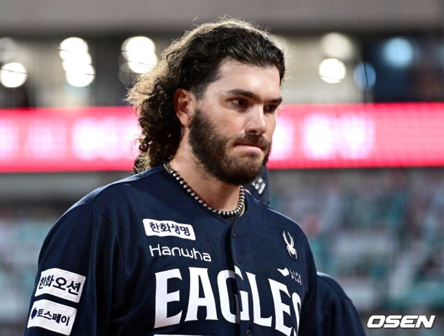 "한국 야구 더블A 수준이잖아, 기대치 낮춰라" 이렇게까지 혹평을 하다니…폰세·와이스·송성문 다 의심받는다