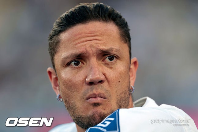 "왜 차별하는 거야?" 다저스 우승 주역의 분노, 커쇼·오타니는 되는데…WBC 보험 논란, 파행 가능성까지