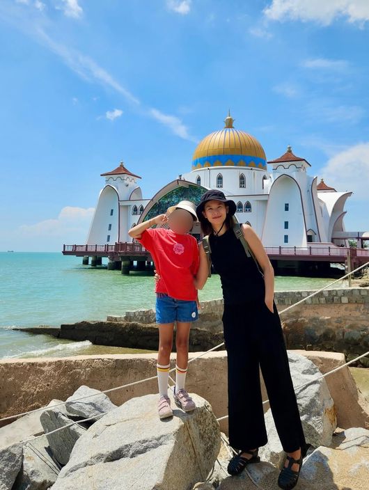 이동건인 줄…'이혼' 조윤희 딸 로아, 클수록 아빠 판박이…장난기 가득한 얼굴도 닮았네