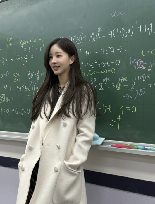 '류시원♥︎' 40kg 이아영, 여배우야 수학강사야..강의실을 촬영장처럼