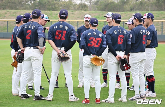 '이럴 수가' 롯데 불법도박 스캔들, 미국까지 소문났다 "가을야구도 계속 못 갔는데…달갑지 않은 논란"