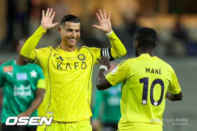 '맨유 구단주 위한 워밍업인가'.. '2조 육박 자산가' 호날두, 스페인 2부 지분 인수