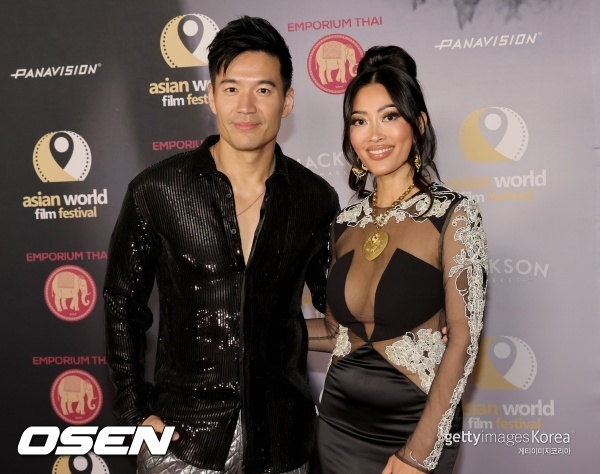 '넷플릭스' 커플, 15년 열애→약혼 5개월 만에 파경 "부자쇼 찍고 생활고" 작성자 정보  마시멜론작성 작성일