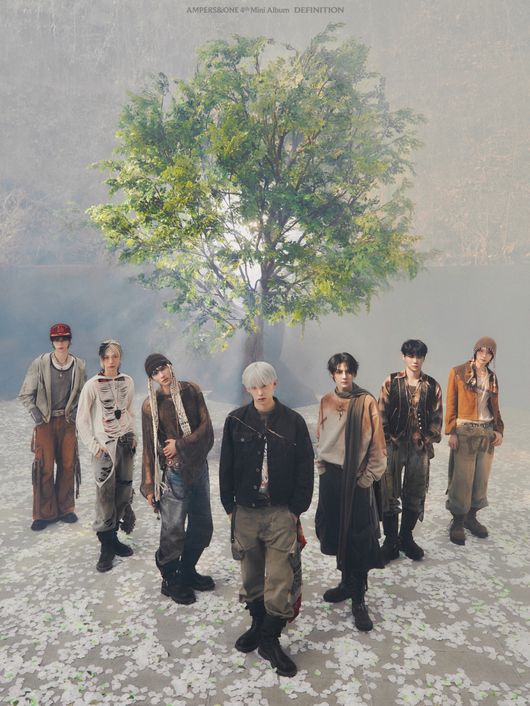 Ampersand One dévoile une photo conceptuelle du groupe Freestyle