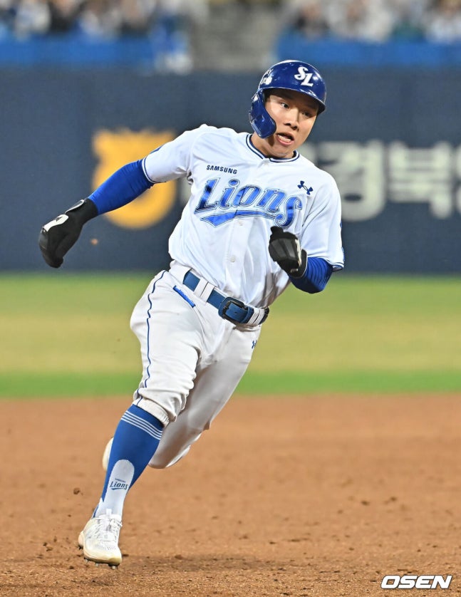 3출루+2타점+슈퍼 캐치, 못하는 게 없는 리드오프 김지찬, 모두가 그에게 공 돌렸다 [오!쎈 대구]