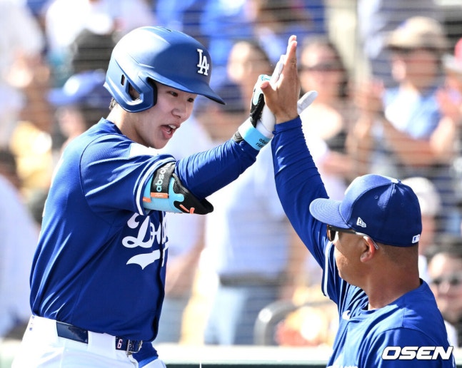 '100달러 대신 출장 기회 달라' 김혜성, 로버츠 감독에게 바라는 단 한 가지