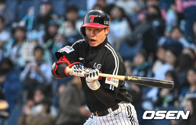 LG 또또 파격 라인업, '20타석 연속 무안타' 홍창기 빠졌다, 이재원 8번타자...'햄스트링 부상' 배재준 2군행-김진수 1군 콜업 [오!쎈 잠실]