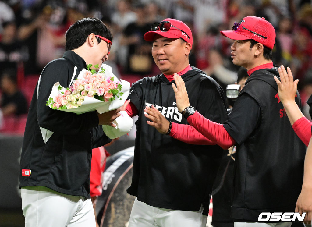[사진]<b>양현종 190승</b> 축하해