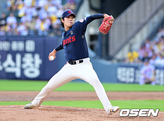 '22년 1자치명' <b>이민석</b>, KKKKKK 커리어 최고투로 첫승+전민재 결승타…롯...