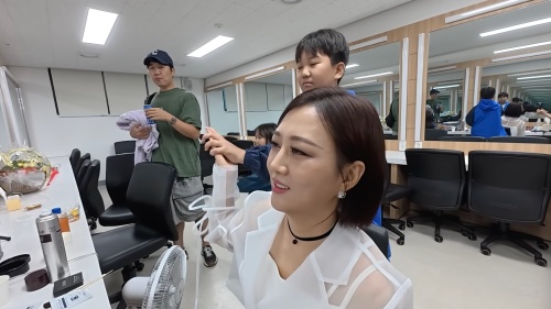 <b>장윤정</b>도경완 아들 연우, 일론 머스크에 영상 편지까지 "I love you" [순...