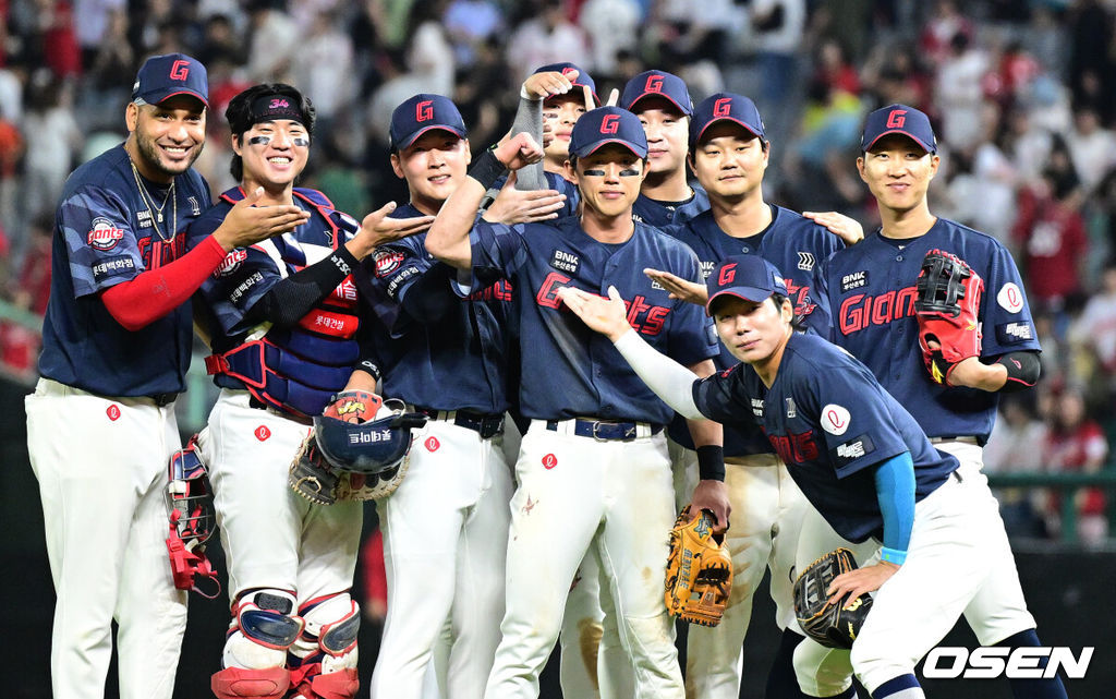 첫 5연승 성공할까, 롯데 라인업, 왜 3번이나 바꿨을까...손호영→김동현, 박건우→손성빈 [오!쎈 고척]