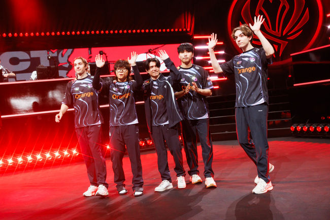 [MSI] 카르민 코프, LCP 2번 시드 3-0 셧아웃…T1과 플레이-인 2R 승자조 격돌