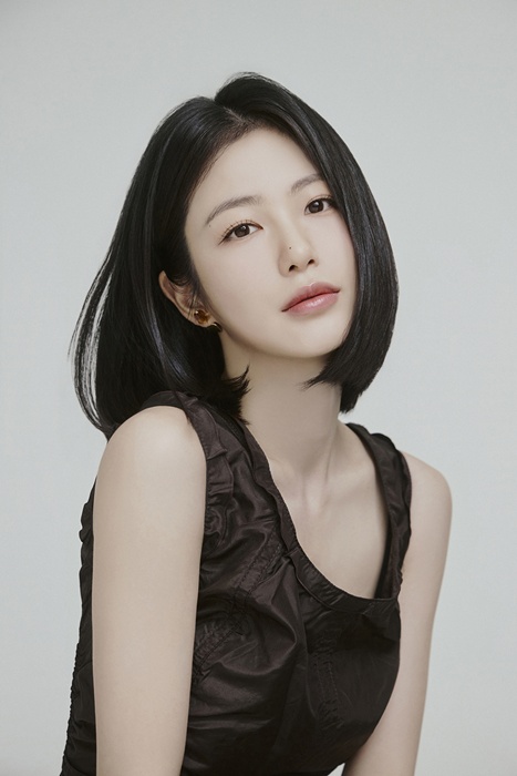 '<b>닥터 섬보이</b>' <b>신예은</b> "내게 힐링 안긴 육하리…싱크로율 90%" [인터뷰④...