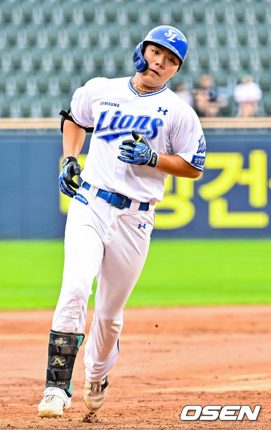 홈런 포함 멀티히트 활약 <b>함수호</b>, MVP 선정…'우수타자상' 신재인-'우수...