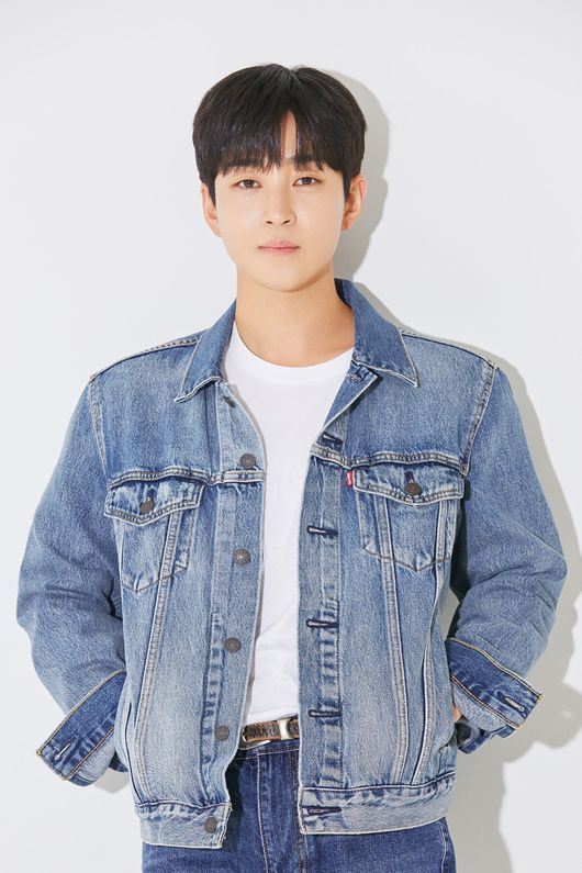 딘딘, 새 고정 예능 추가요..MBC ‘<b>플레이리스트 109</b>’ 합류 [공식]