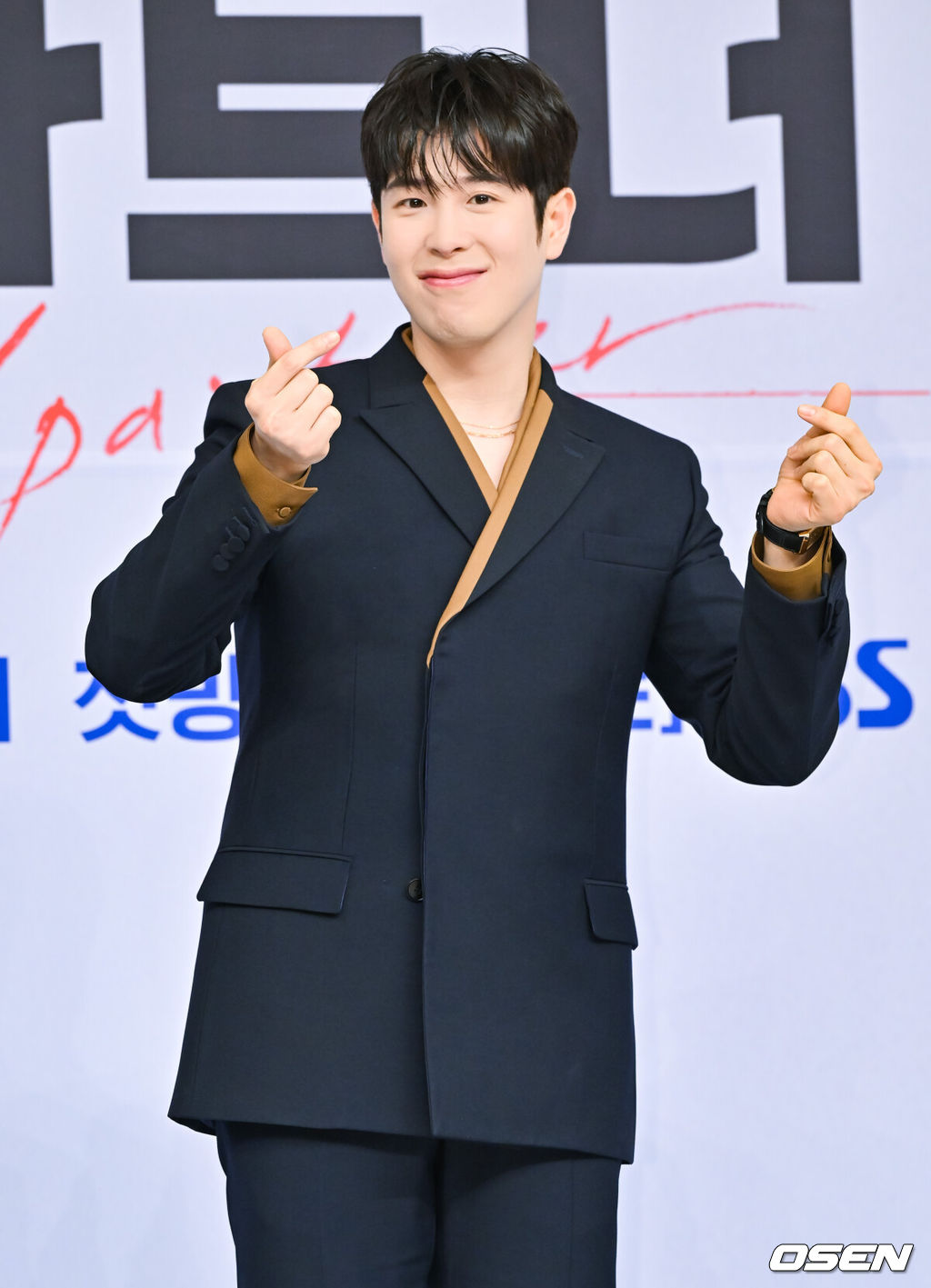 <b>피오</b>, 제주도 <b>교통사고</b> 당했다..“경미한 부상, 촬영도 예정대로 진행”...