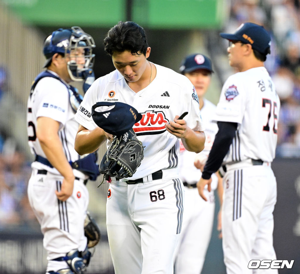 [사진]3회 <b>강판</b>되는 <b>최민석</b>
